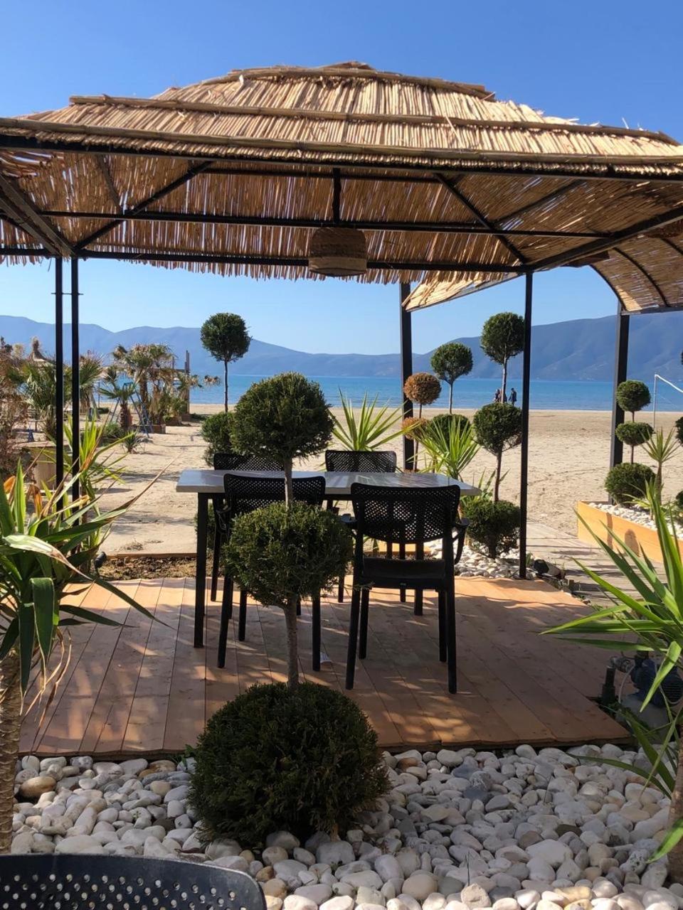 Soleil Apartment With Sunbed & Umbrella Vlorë Eksteriør bilde